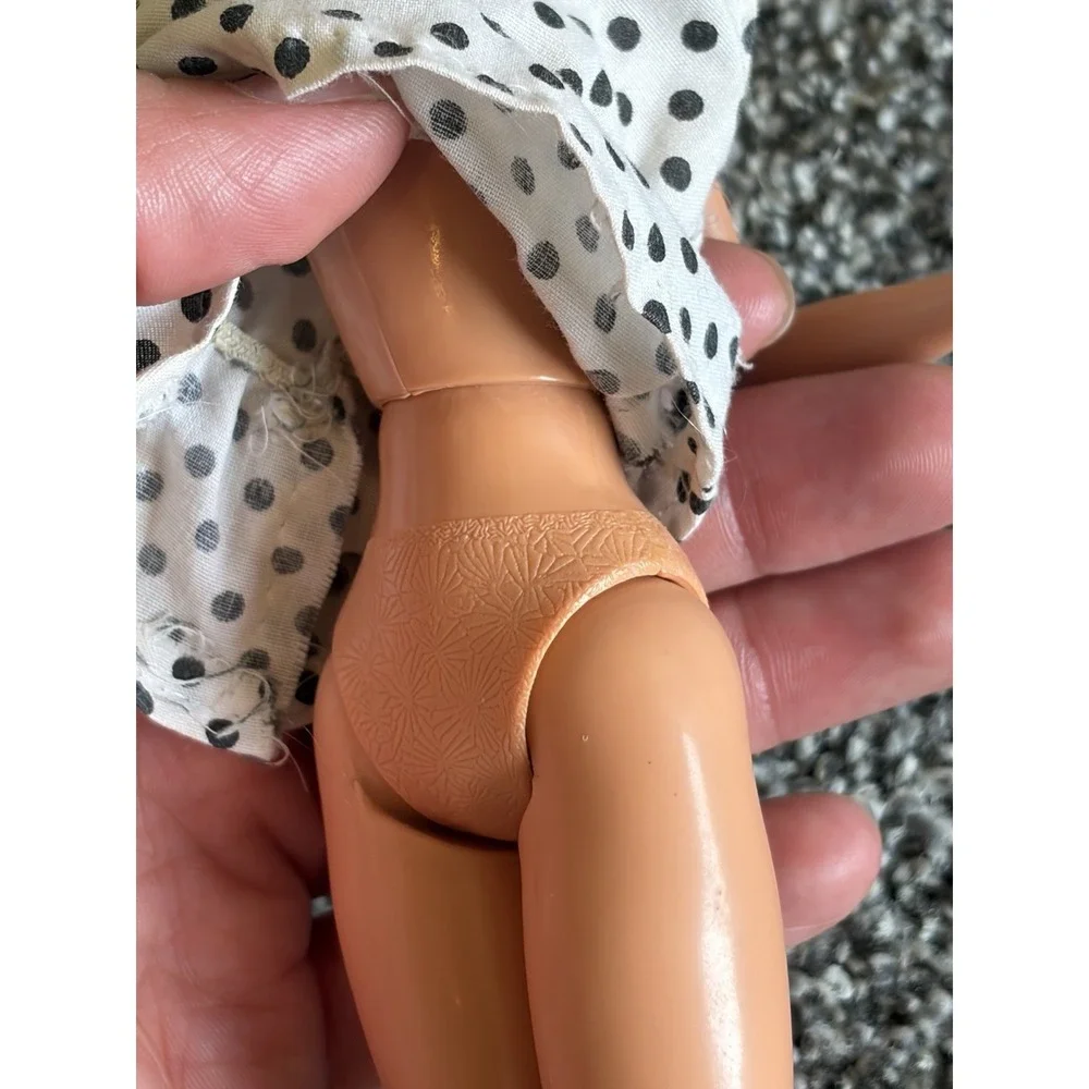 Vintage Mattel Barbie Doll 1976 Stamp Twist Turn Body Bent Arms
